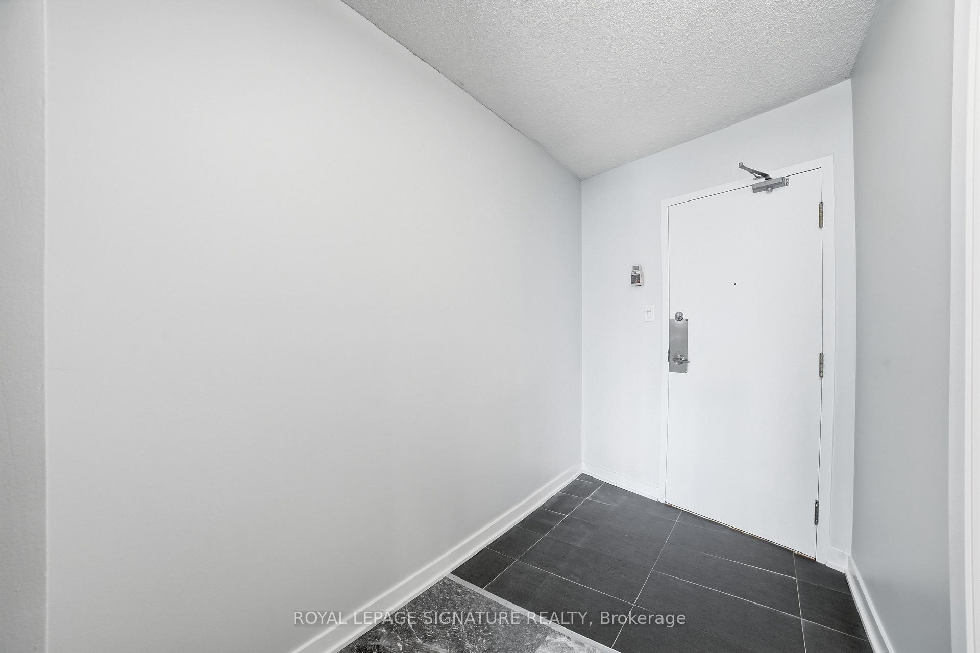 Photo 19 of Unit 1219, 650 Queens Quay W, Toronto, Niagara — HOMEH
