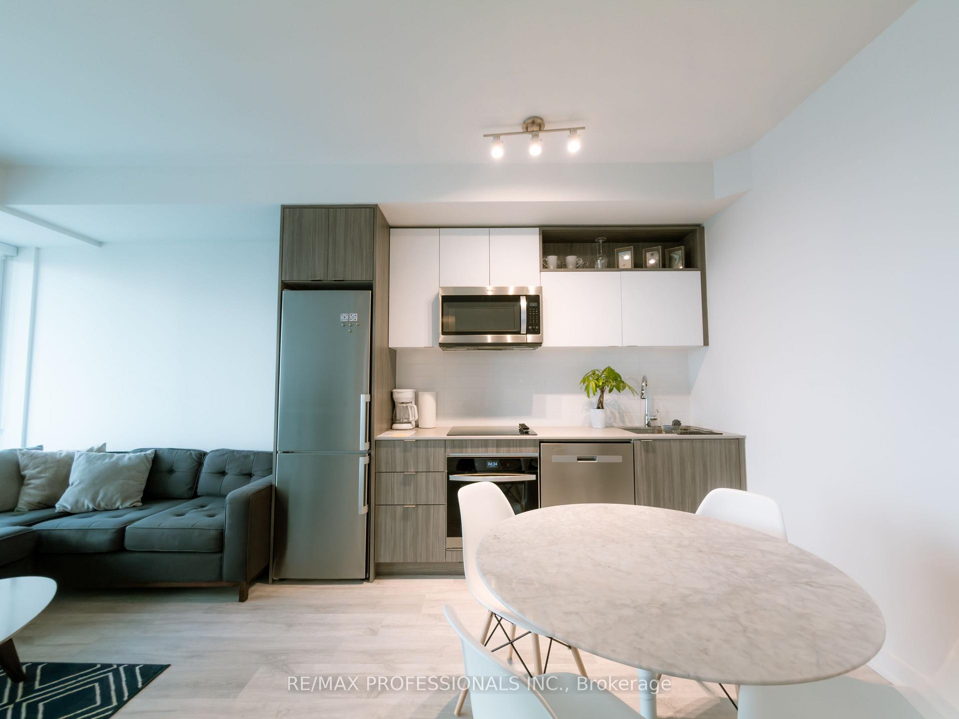 Photo 8 of Unit 2902, 70 Princess Street, Toronto, Moss Park — HOMEH