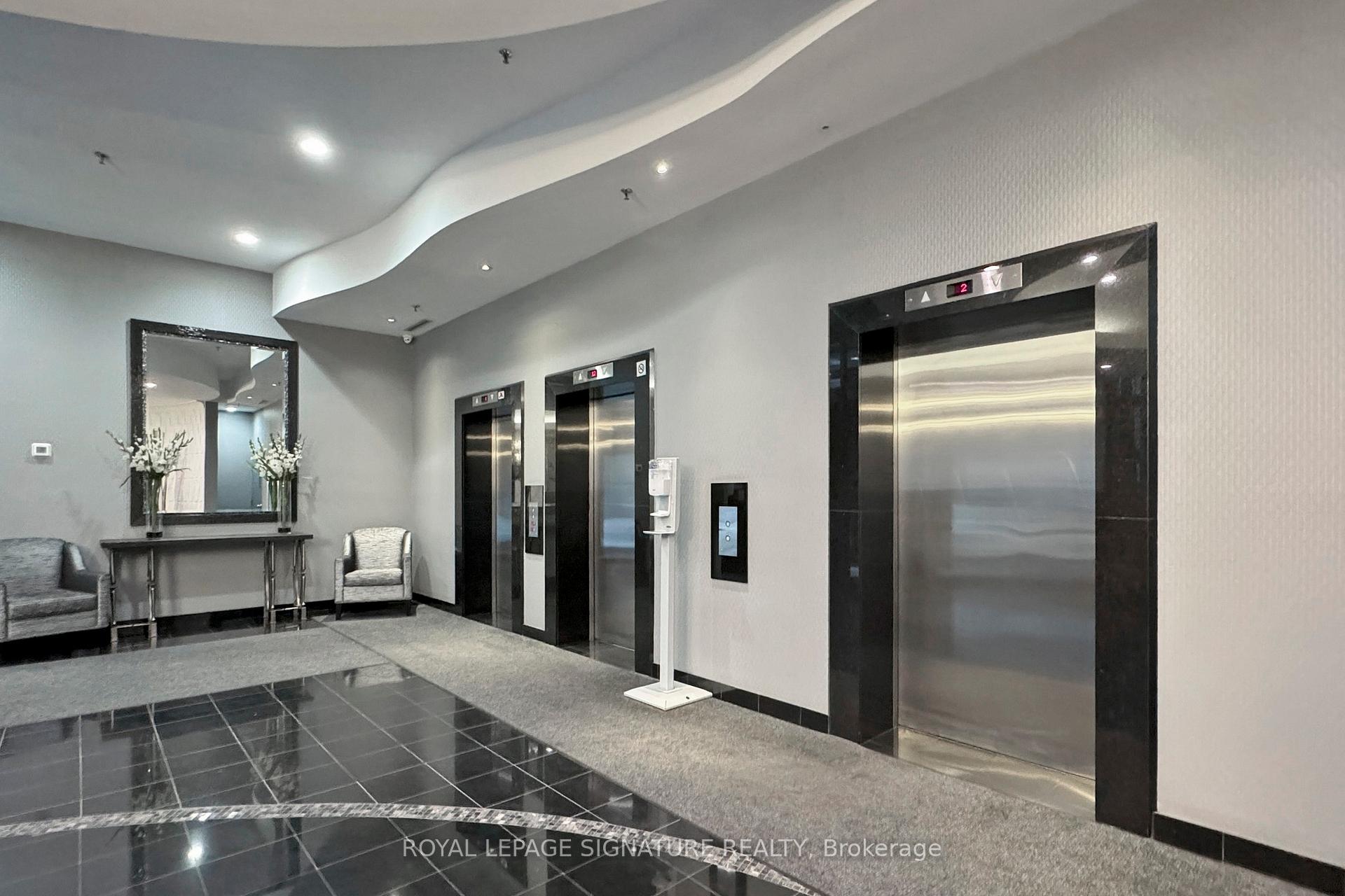 Photo 2 of Unit 1415, 7 Carlton Street, Toronto, Church-Yonge Corridor — HOMEH