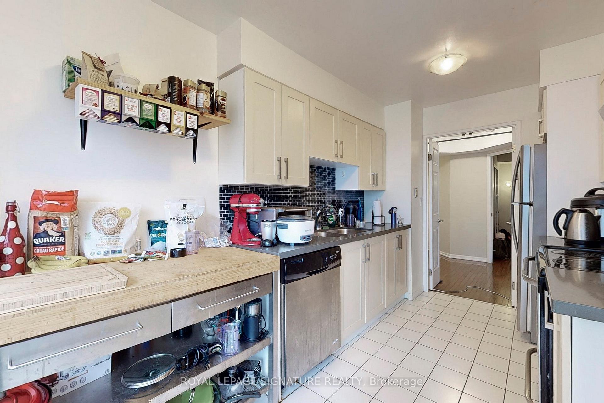 Photo 5 of Unit 1415, 7 Carlton Street, Toronto, Church-Yonge Corridor — HOMEH