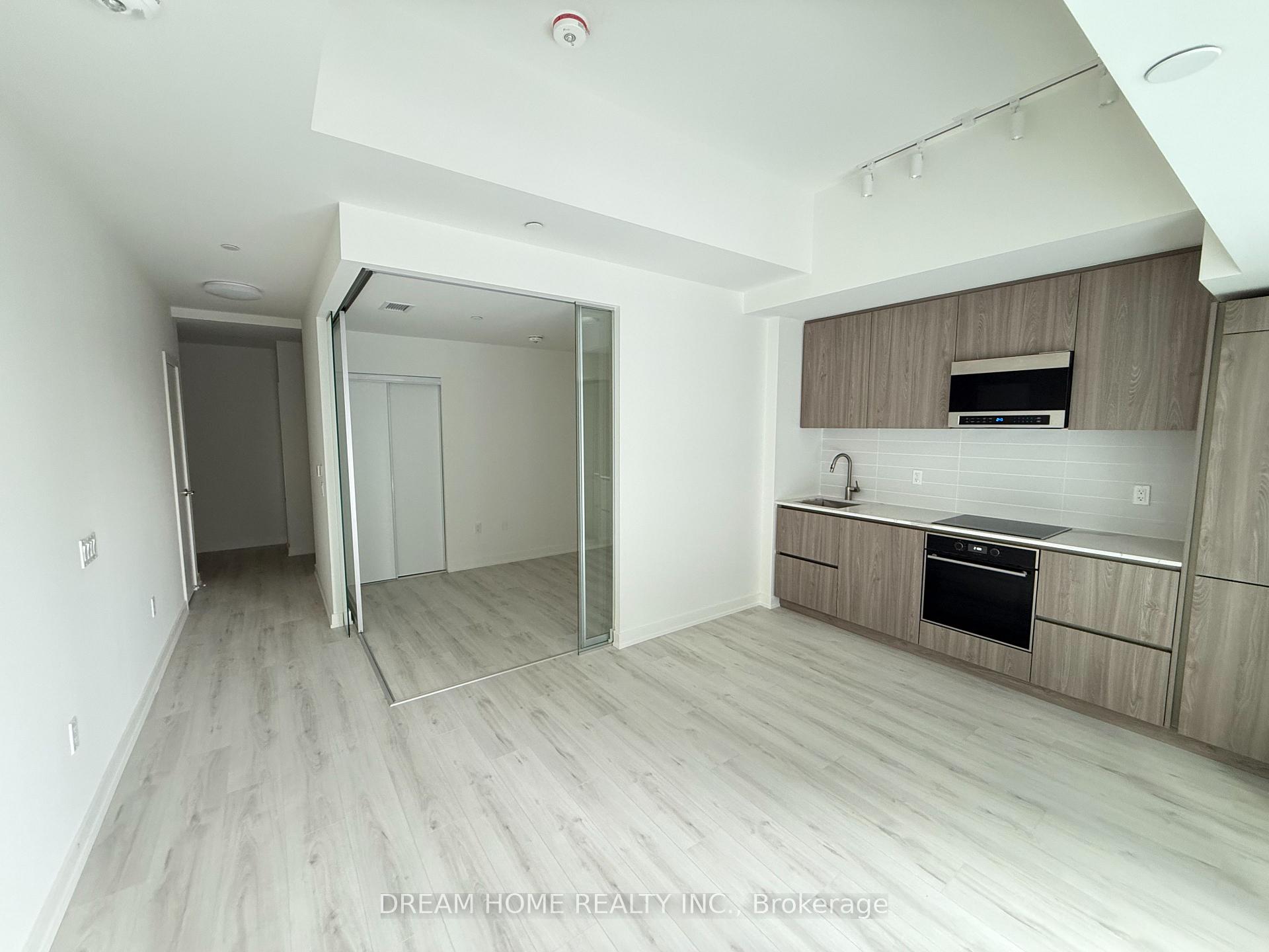 Photo 9 of Unit 807, 120 Broadway Avenue, Toronto, Mount Pleasant West — HOMEH