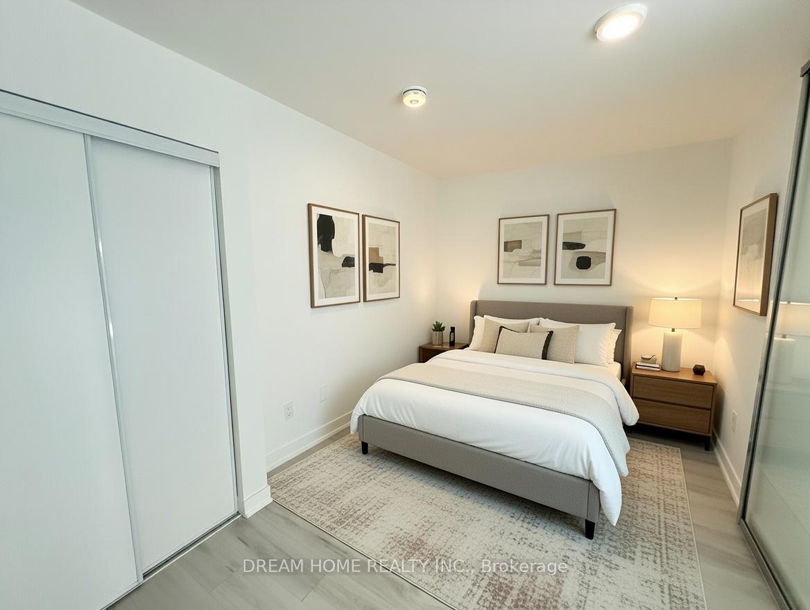 Photo 8 of Unit 807, 120 Broadway Avenue, Toronto, Mount Pleasant West — HOMEH