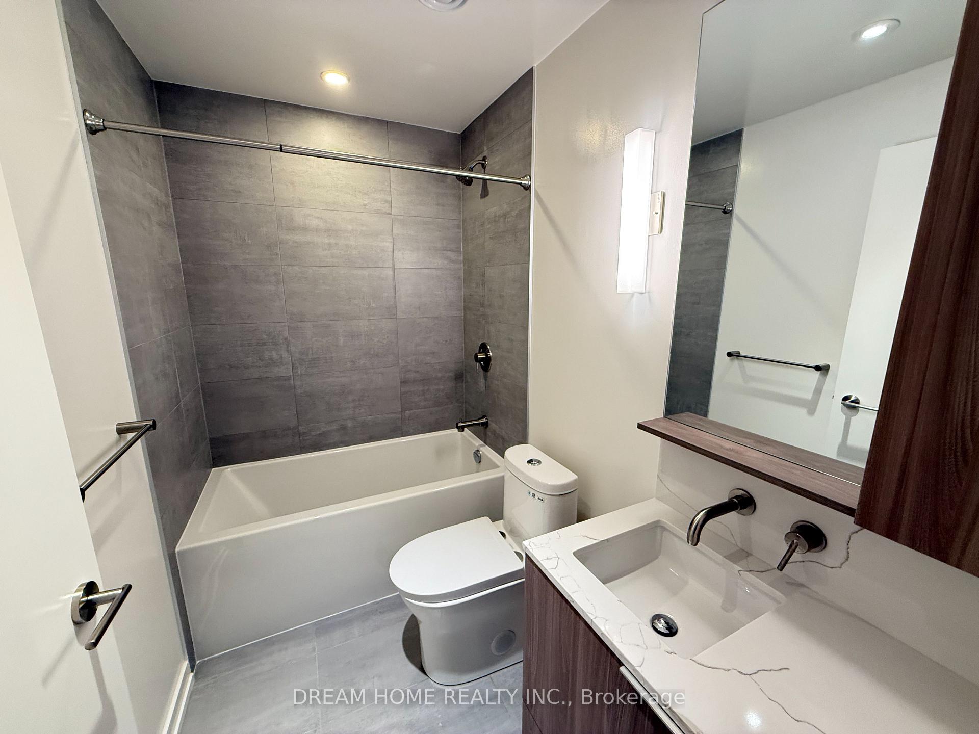 Photo 13 of Unit 807, 120 Broadway Avenue, Toronto, Mount Pleasant West — HOMEH