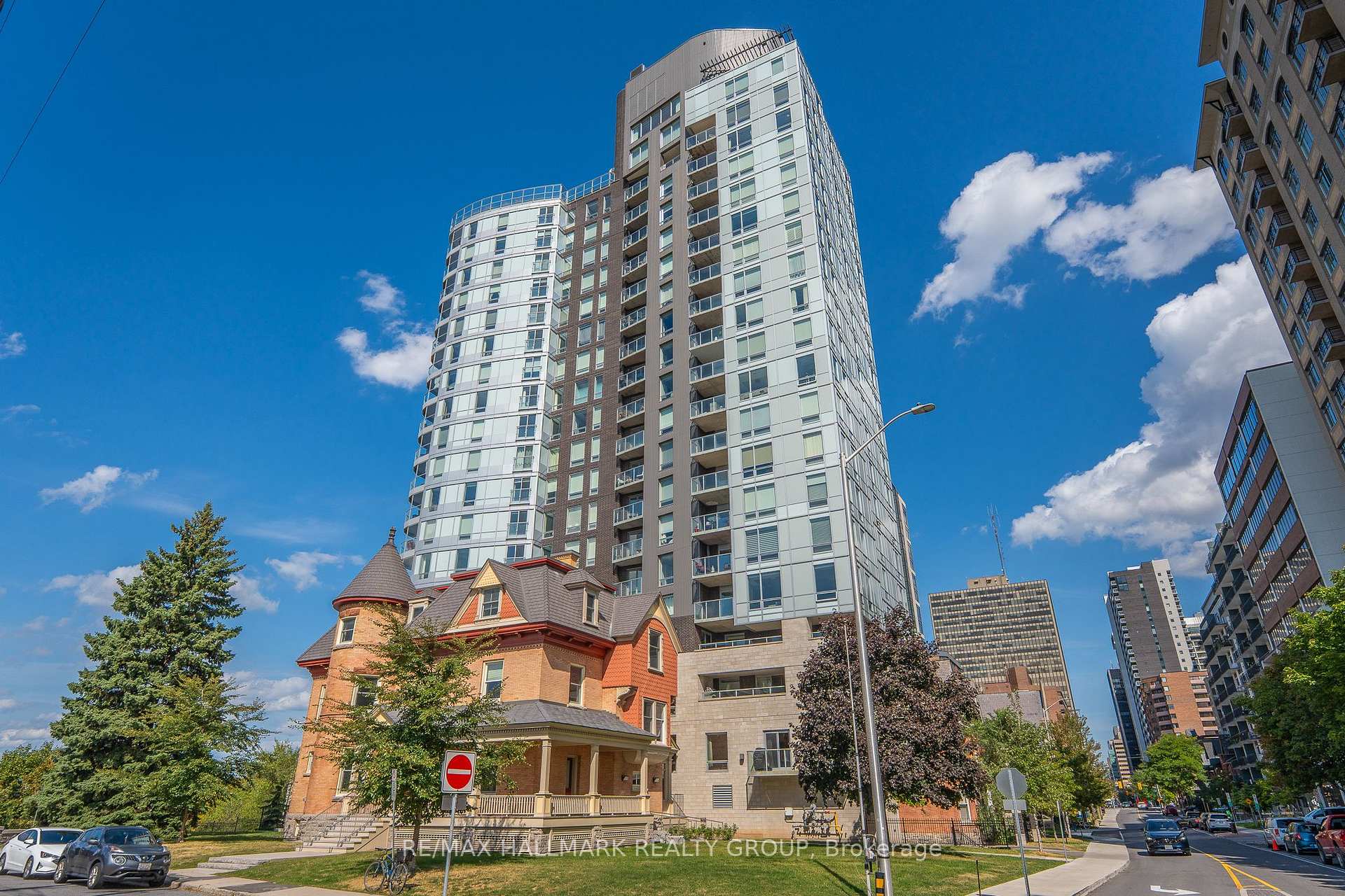 Photo 1 of Unit 1007, 428 Sparks Street, Ottawa, Ottawa Centre — HOMEH