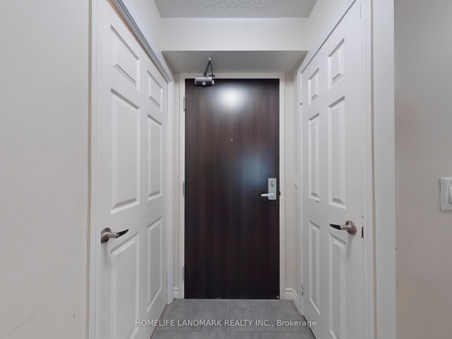 Photo 9 of Unit 820, 25 Lower Simcoe Street, Toronto, Waterfront Communities — HOMEH