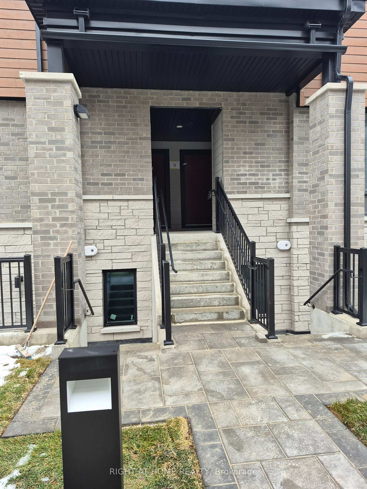 Photo 1 of Unit 12, 113 Marydale Avenue, Markham, Middlefield — HOMEH
