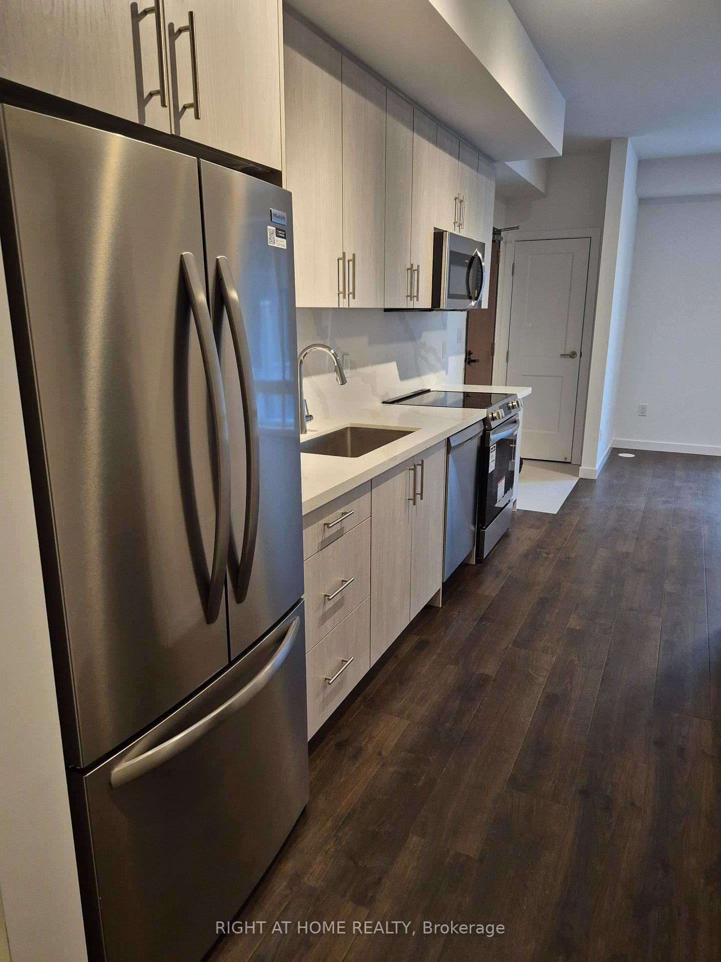 Photo 12 of Unit 12, 113 Marydale Avenue, Markham, Middlefield — HOMEH