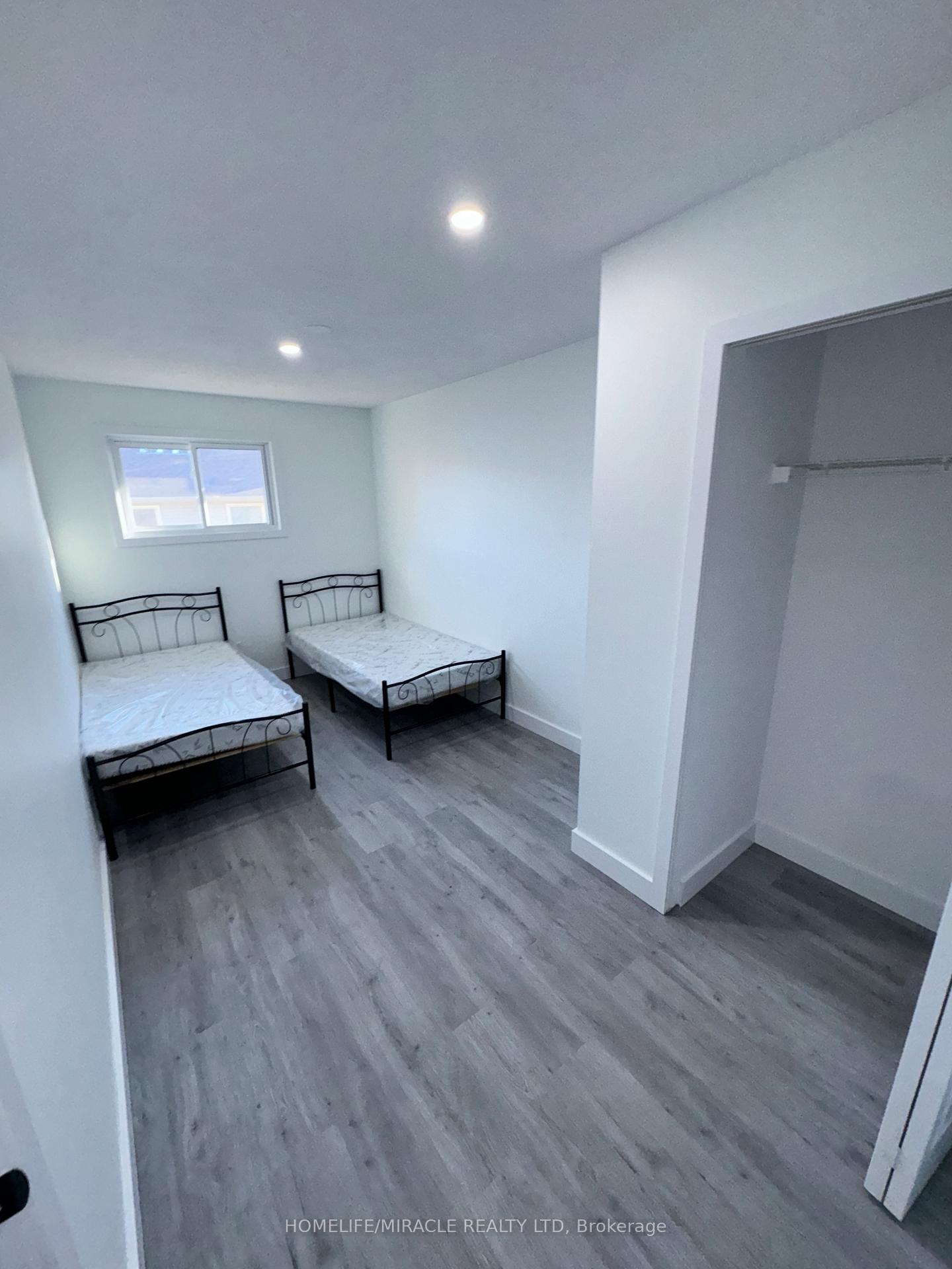 Photo 9 of Unit 17, 1920 Culver Drive, London, East H — HOMEH