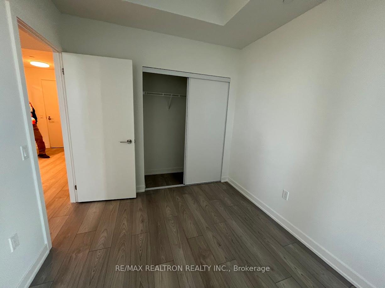 Photo 4 of Unit 1608N, 120 Broadway Avenue, Toronto, Mount Pleasant West — HOMEH