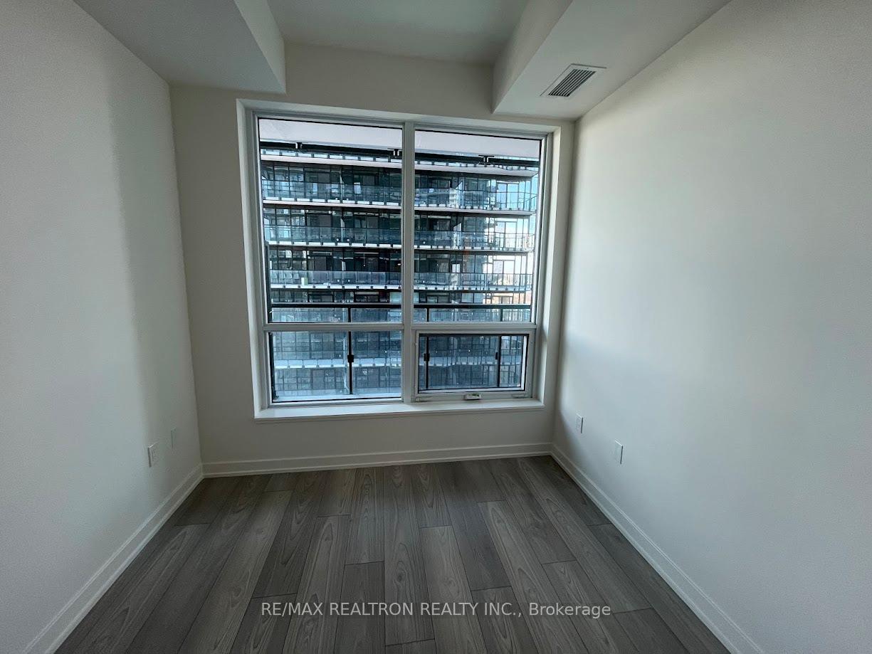 Photo 2 of Unit 1608N, 120 Broadway Avenue, Toronto, Mount Pleasant West — HOMEH