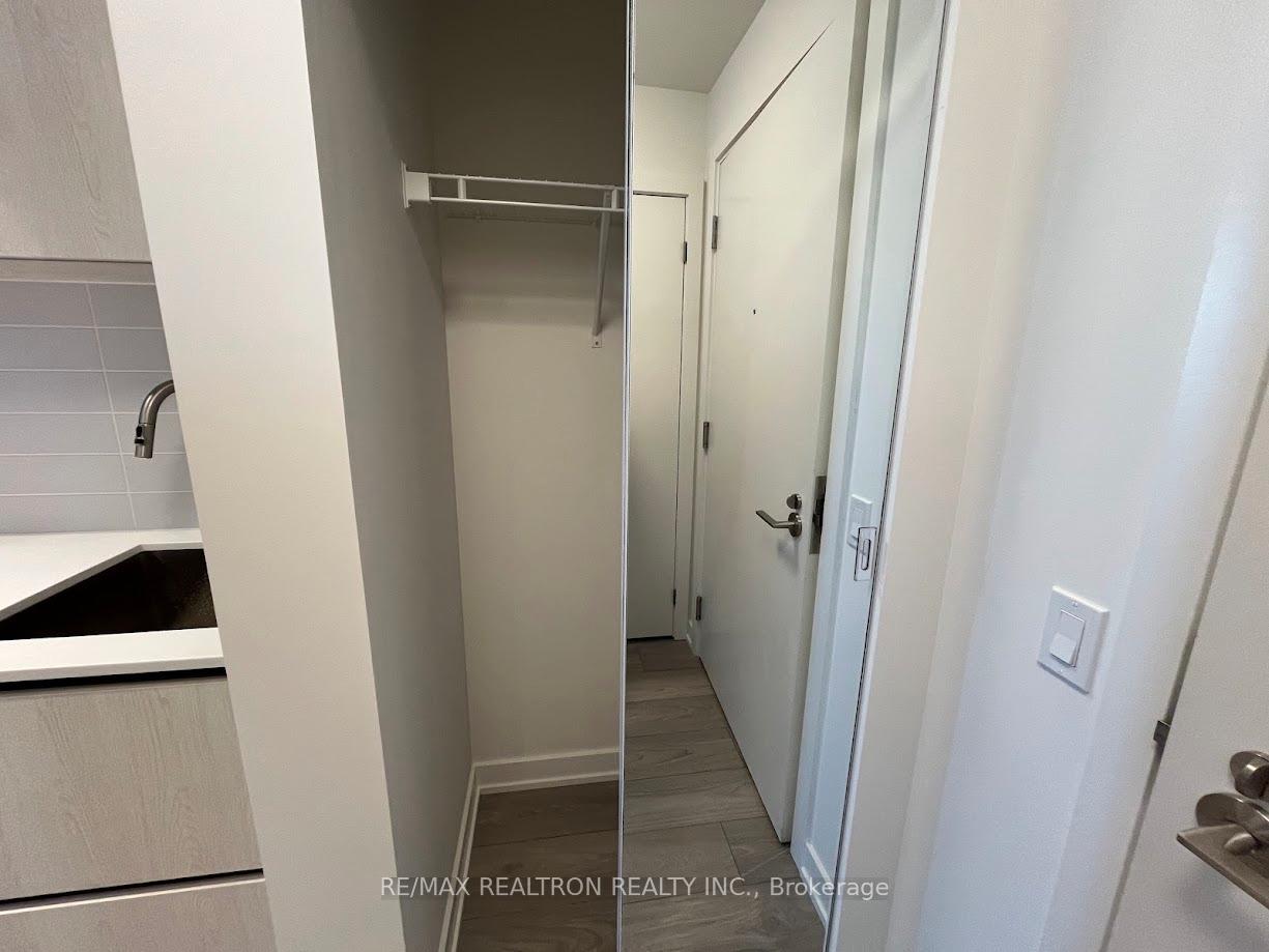 Photo 10 of Unit 1608N, 120 Broadway Avenue, Toronto, Mount Pleasant West — HOMEH
