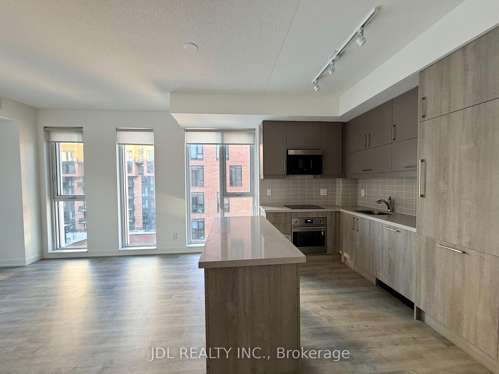 Photo 9 of Unit 810, 8119 Birchmount Road, Markham, Unionville — HOMEH