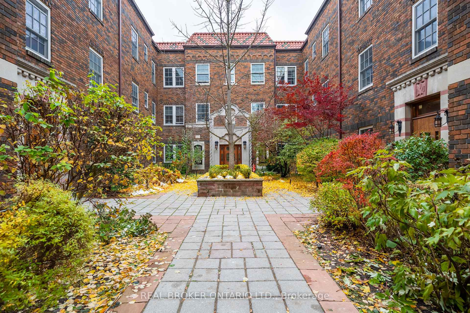 Front of Unit 308, 480 Oriole Parkway