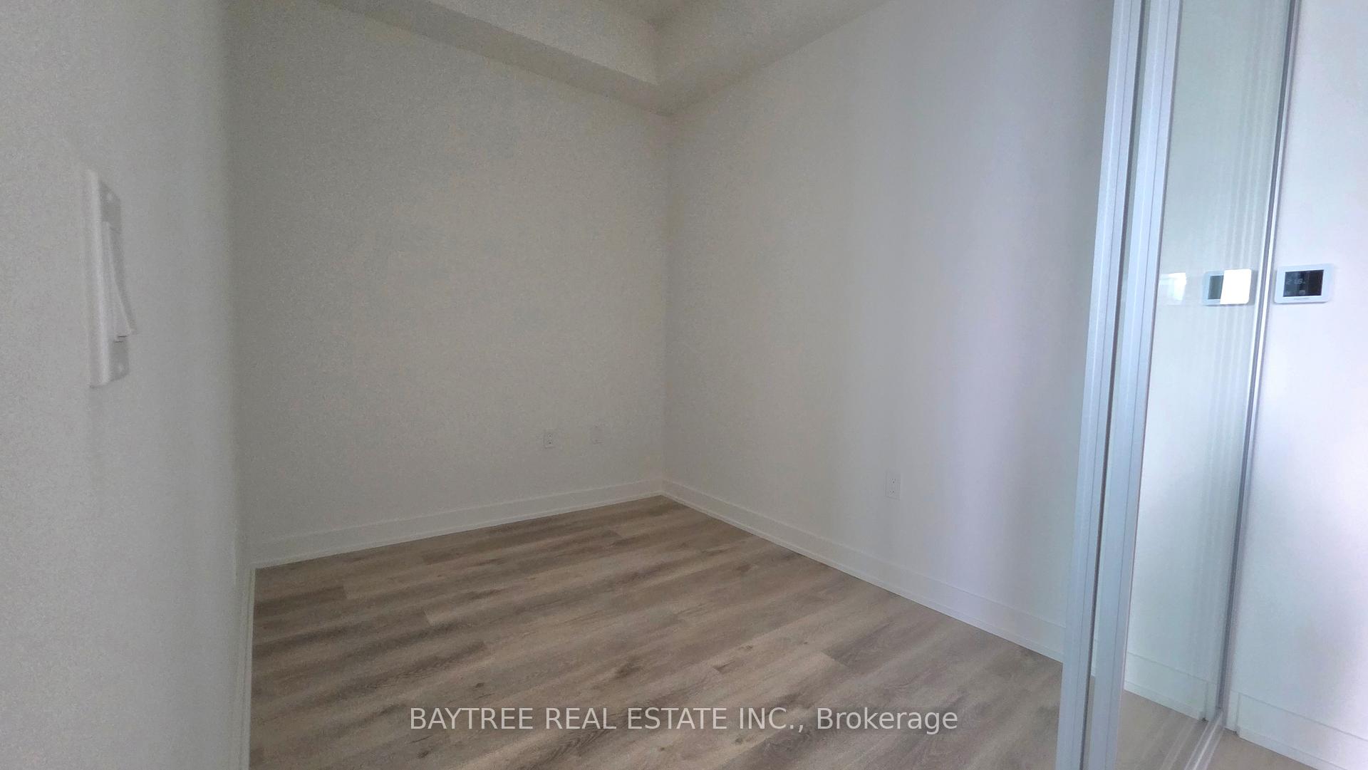 Photo 3 of Unit 2104, 110 Broadway Avenue, Toronto, Mount Pleasant West — HOMEH