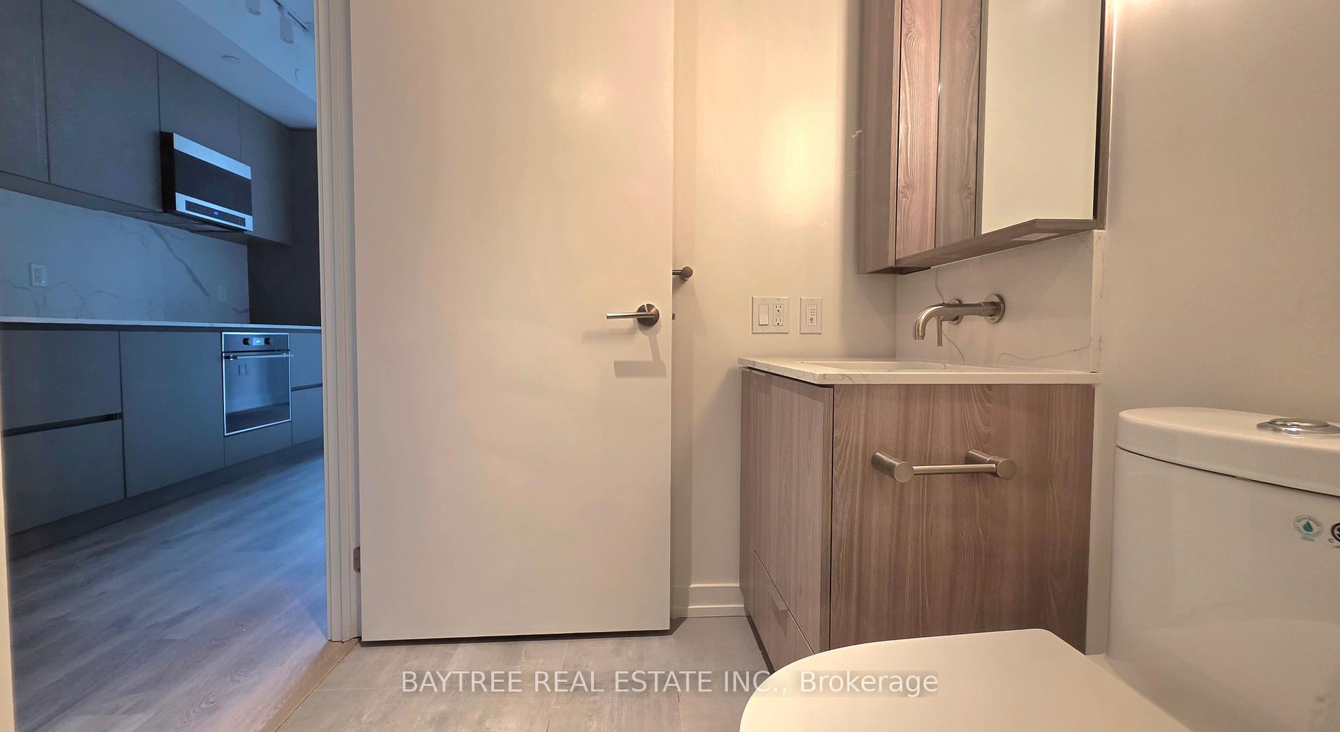 Photo 8 of Unit 2104, 110 Broadway Avenue, Toronto, Mount Pleasant West — HOMEH