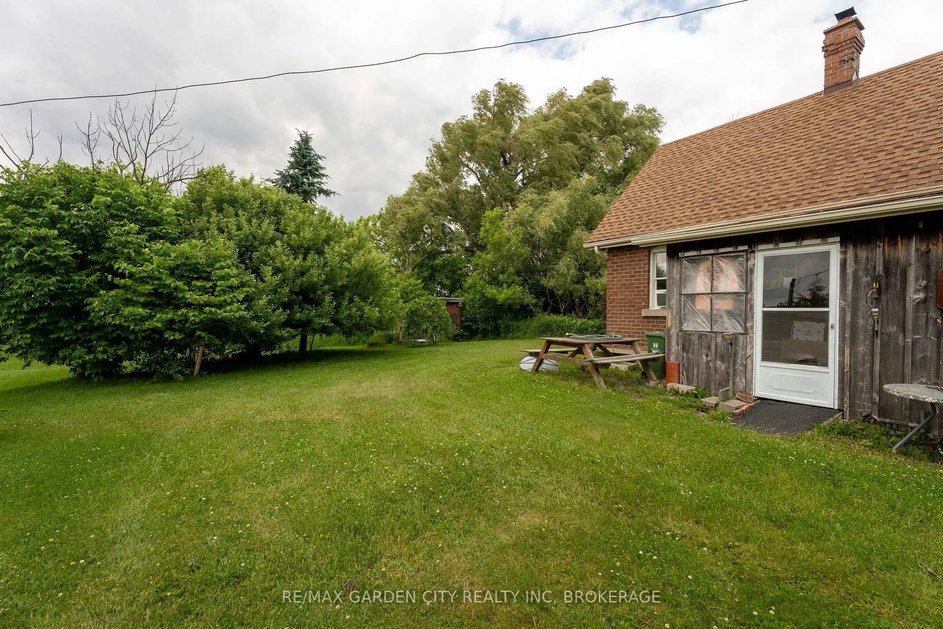 Photo 37 of 339 Eleventh Road E, Hamilton, Rural Stoney Creek — HOMEH