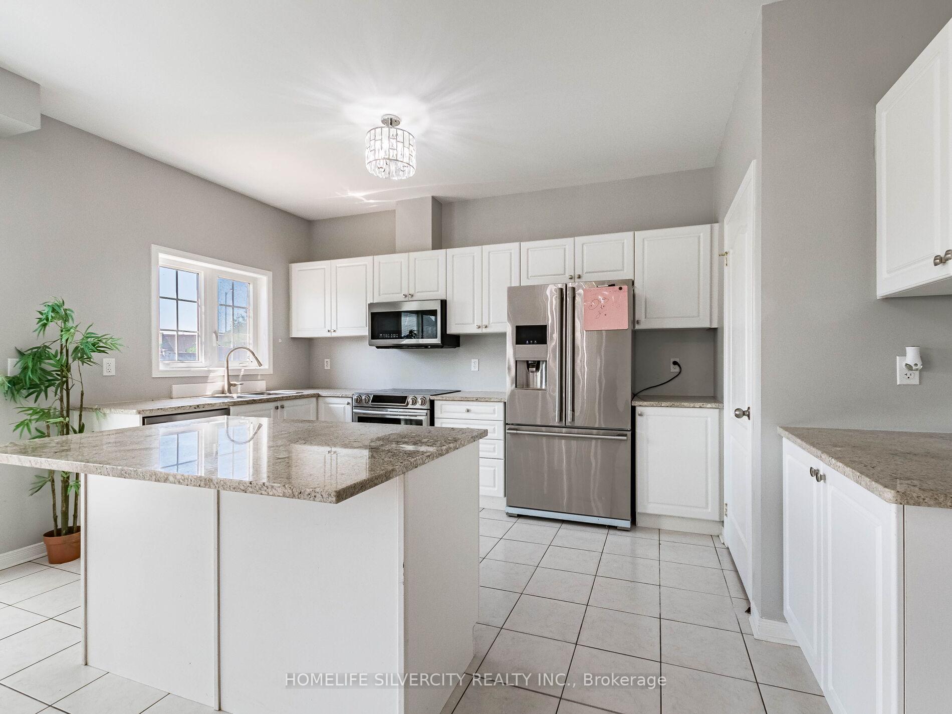 Photo 15 of 42 Cookview Drive, Brampton, Sandringham-Wellington — HOMEH