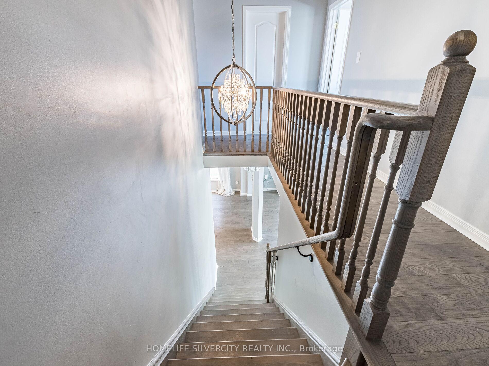 Photo 20 of 42 Cookview Drive, Brampton, Sandringham-Wellington — HOMEH