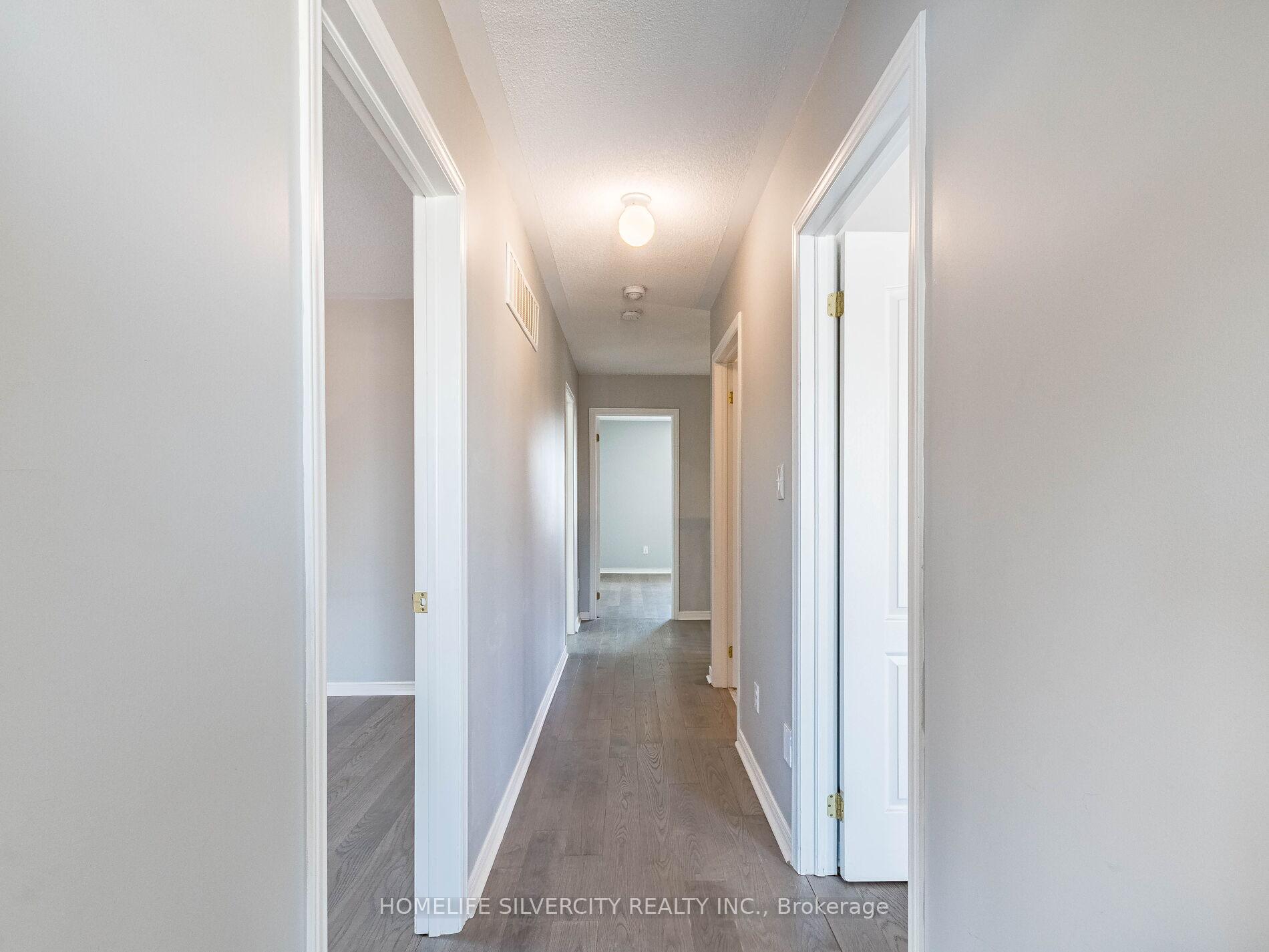 Photo 23 of 42 Cookview Drive, Brampton, Sandringham-Wellington — HOMEH