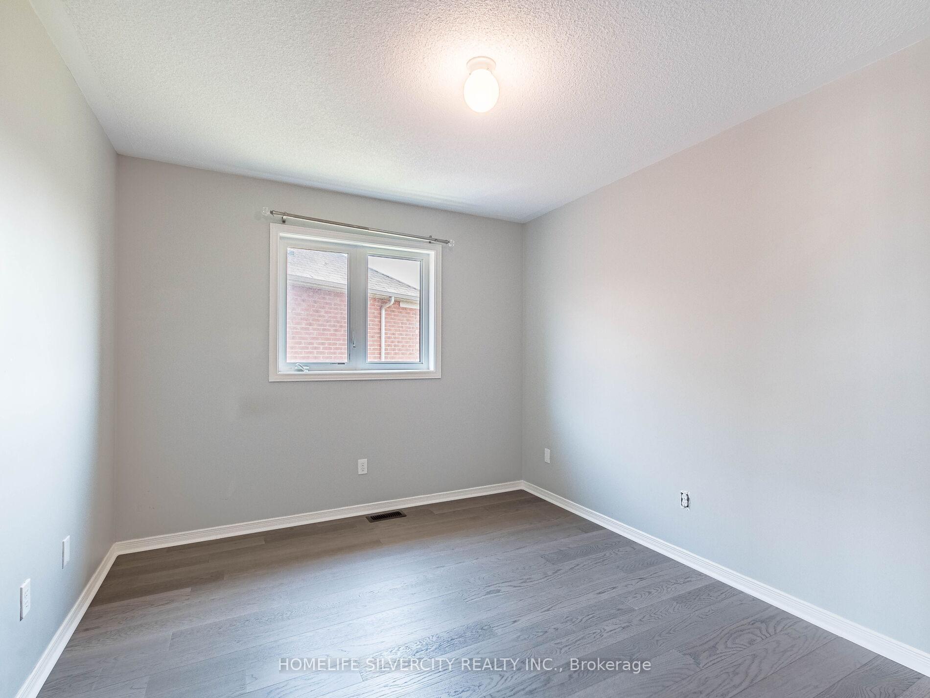 Photo 36 of 42 Cookview Drive, Brampton, Sandringham-Wellington — HOMEH