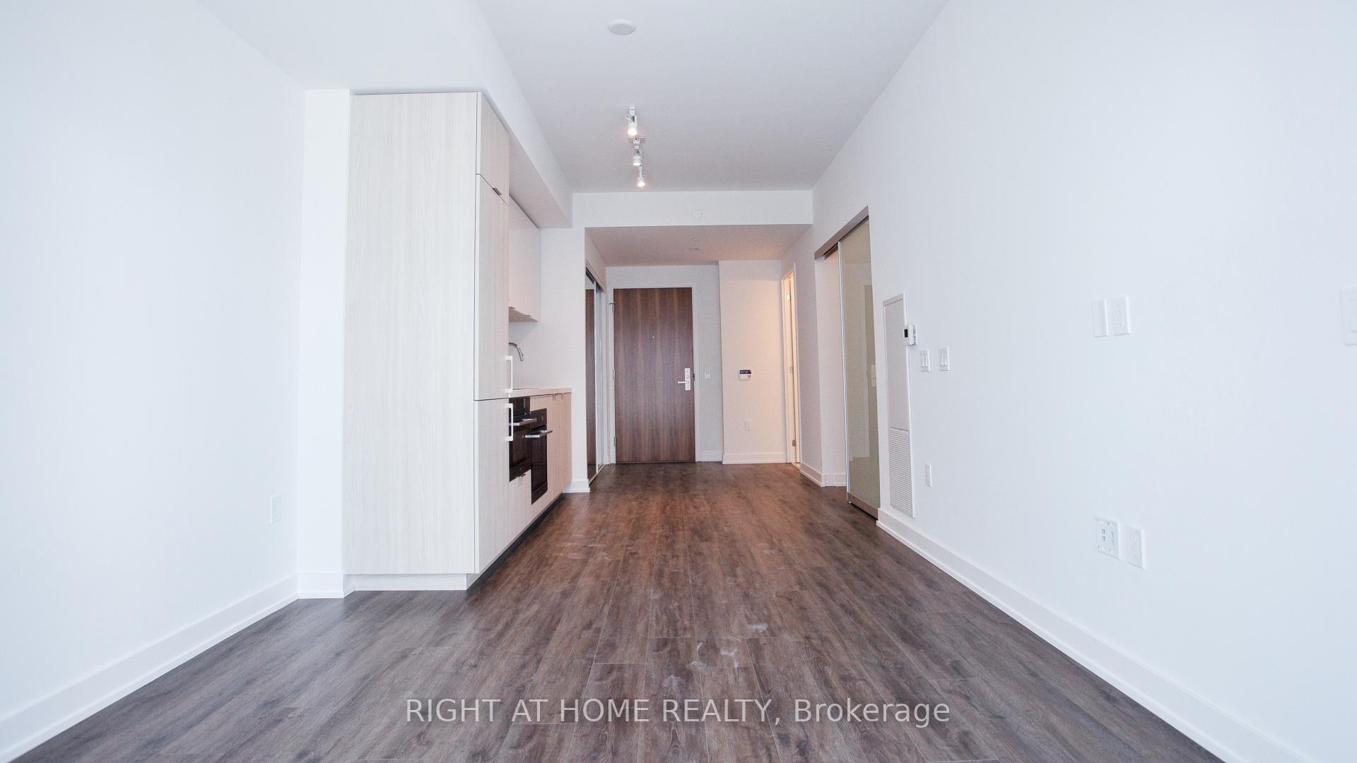 Photo 6 of Unit 808, 15 Queens Quay E, Toronto, Waterfront Communities — HOMEH
