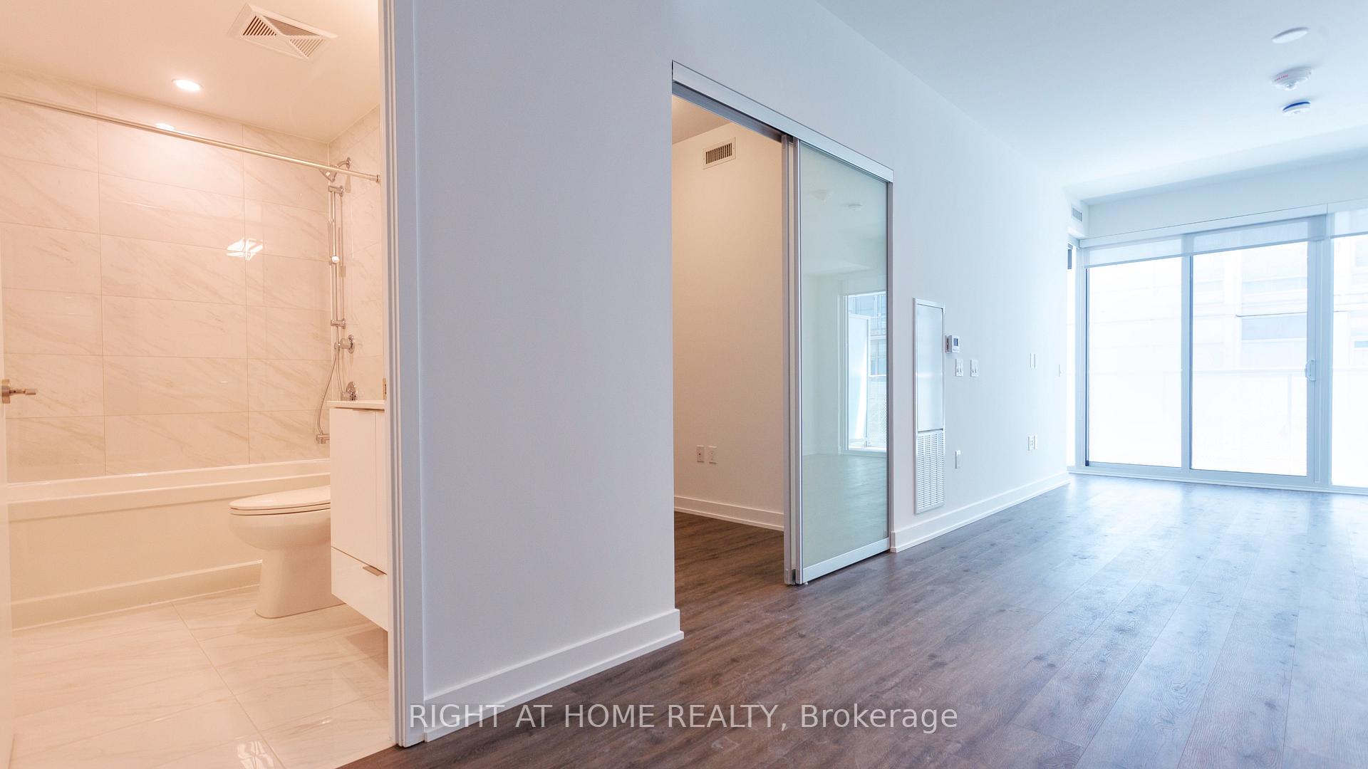 Photo 20 of Unit 808, 15 Queens Quay E, Toronto, Waterfront Communities — HOMEH