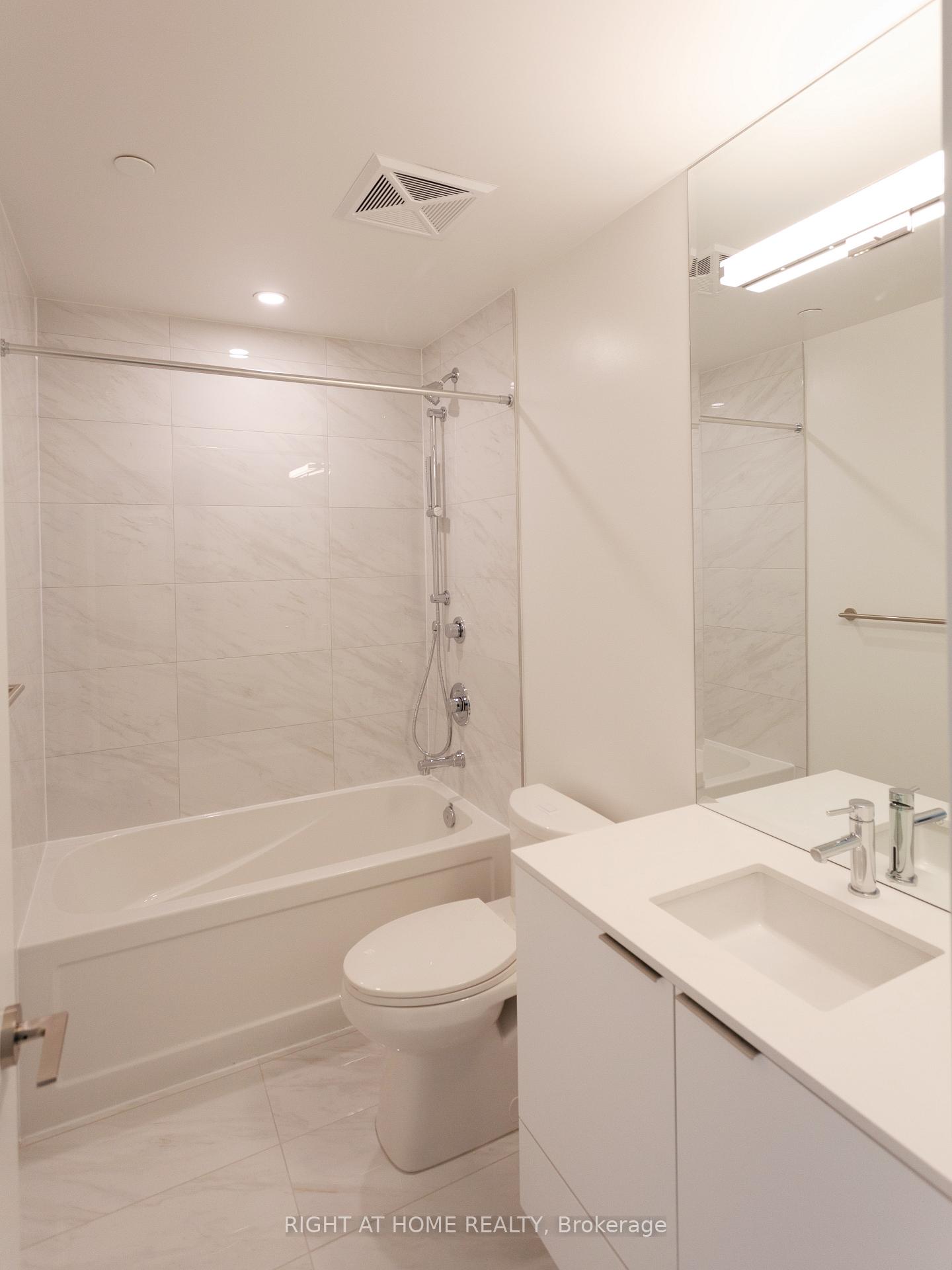 Photo 11 of Unit 808, 15 Queens Quay E, Toronto, Waterfront Communities — HOMEH