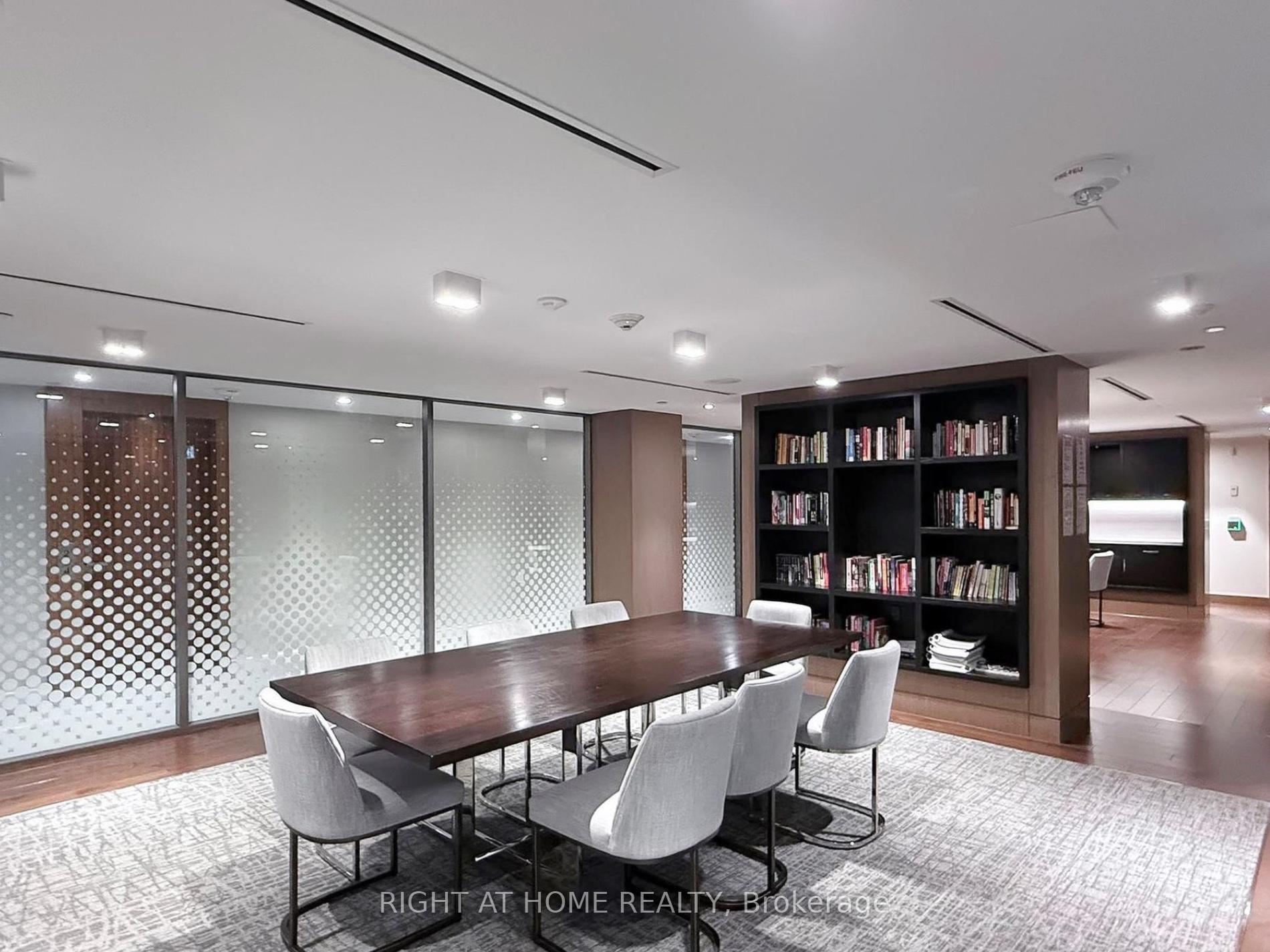 Photo 12 of Unit 808, 15 Queens Quay E, Toronto, Waterfront Communities — HOMEH