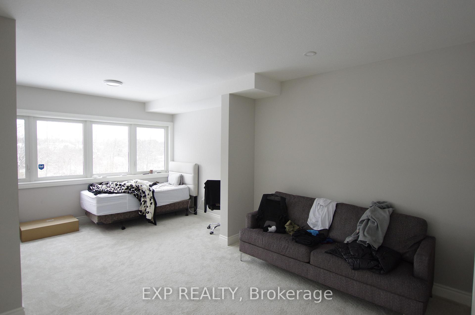 Photo 7 of Unit 5, 2835 sheifield Place, London, South U — HOMEH