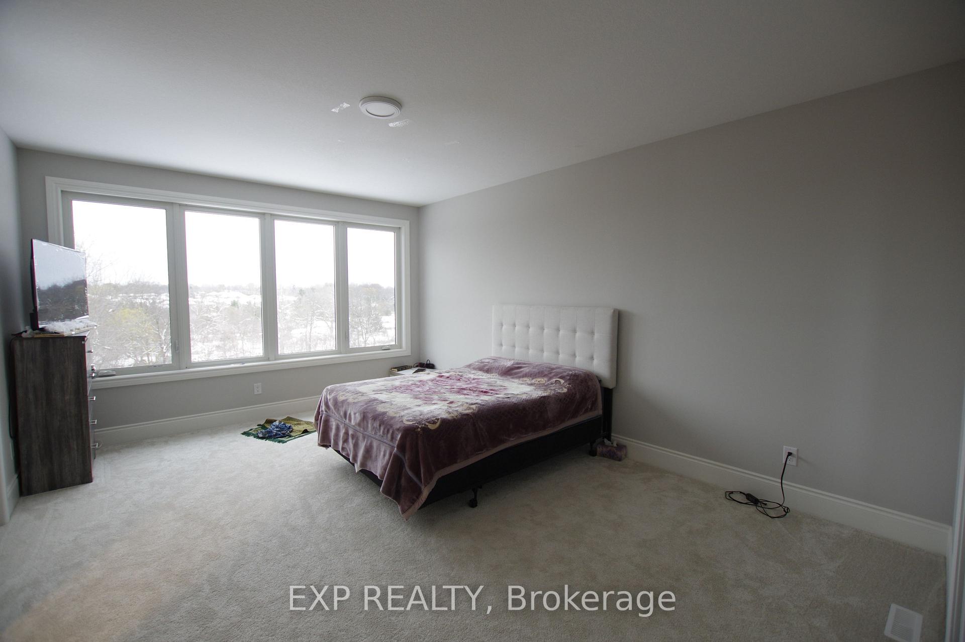 Photo 13 of Unit 5, 2835 sheifield Place, London, South U — HOMEH