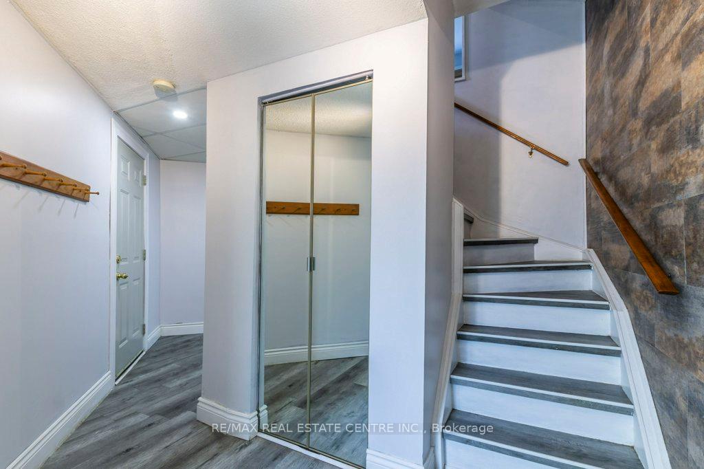 Photo 2 of Unit 63, 60 Elmsdale Drive, Kitchener — HOMEH