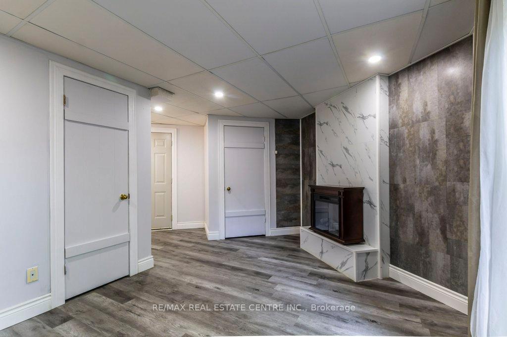 Photo 4 of Unit 63, 60 Elmsdale Drive, Kitchener — HOMEH