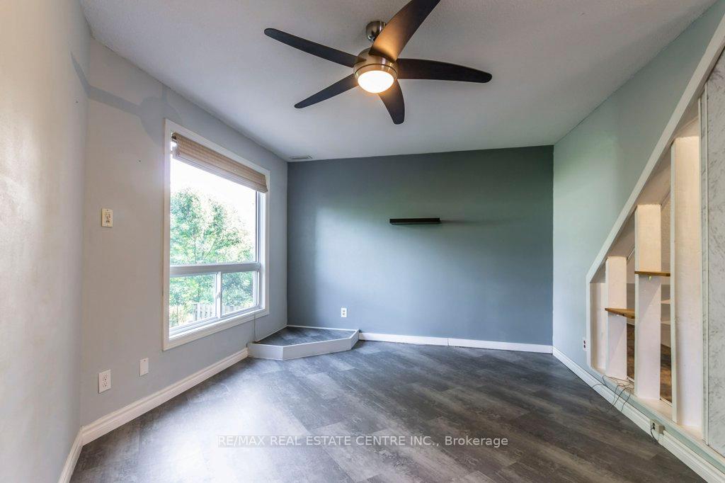 Photo 5 of Unit 63, 60 Elmsdale Drive, Kitchener — HOMEH