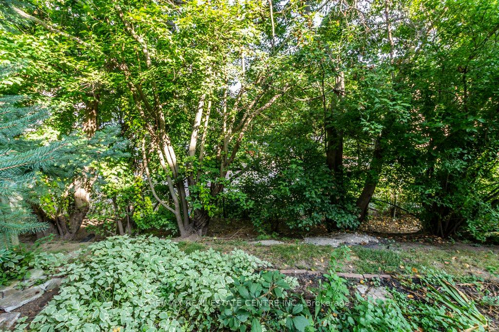 Photo 9 of Unit 63, 60 Elmsdale Drive, Kitchener — HOMEH