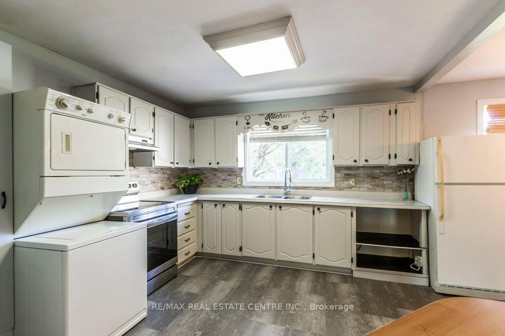Photo 26 of Unit 63, 60 Elmsdale Drive, Kitchener — HOMEH