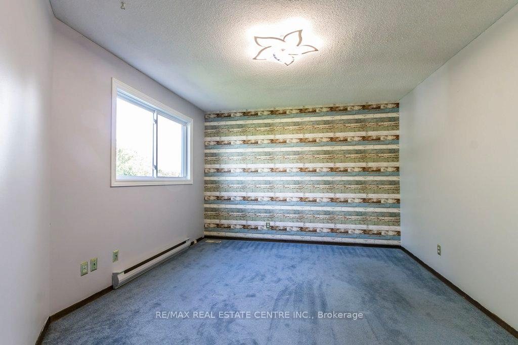 Photo 13 of Unit 63, 60 Elmsdale Drive, Kitchener — HOMEH