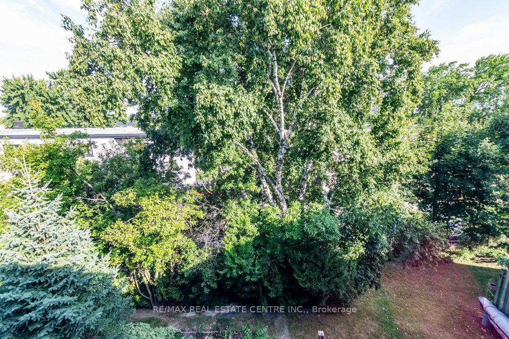 Photo 25 of Unit 63, 60 Elmsdale Drive, Kitchener — HOMEH