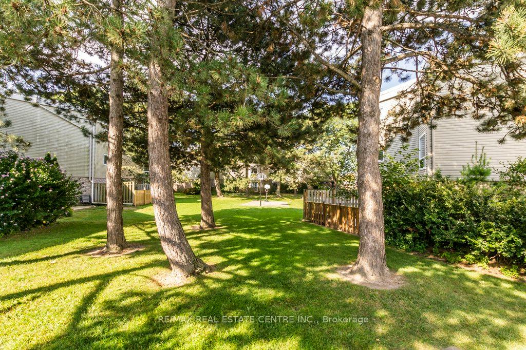 Photo 29 of Unit 63, 60 Elmsdale Drive, Kitchener — HOMEH