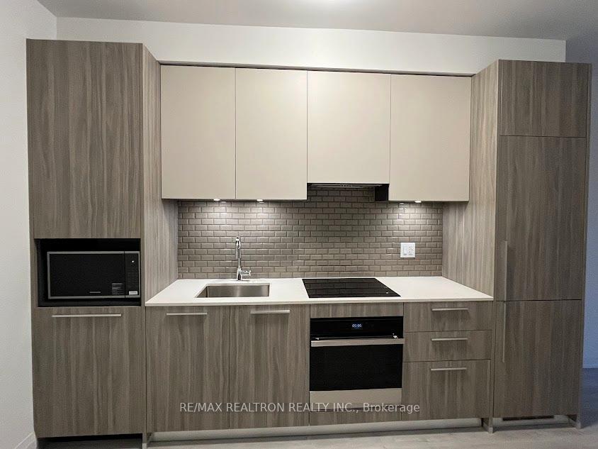 Photo 7 of Unit 1002, 65 Broadway Avenue, Toronto, Mount Pleasant West — HOMEH
