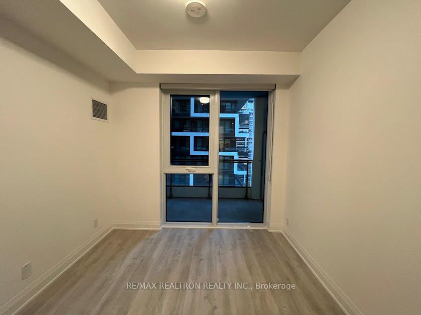 Photo 10 of Unit 1002, 65 Broadway Avenue, Toronto, Mount Pleasant West — HOMEH