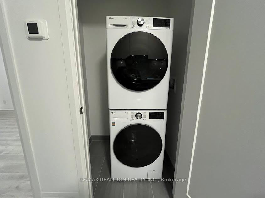 Photo 14 of Unit 1002, 65 Broadway Avenue, Toronto, Mount Pleasant West — HOMEH