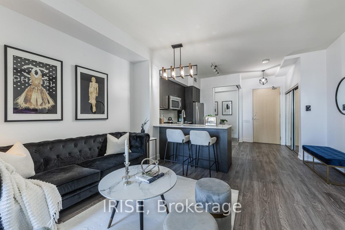 Photo 6 of Unit 610, 30 Roehampton Avenue, Toronto, Mount Pleasant West — HOMEH