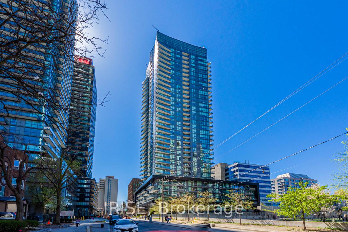 Photo 12 of Unit 610, 30 Roehampton Avenue, Toronto, Mount Pleasant West — HOMEH