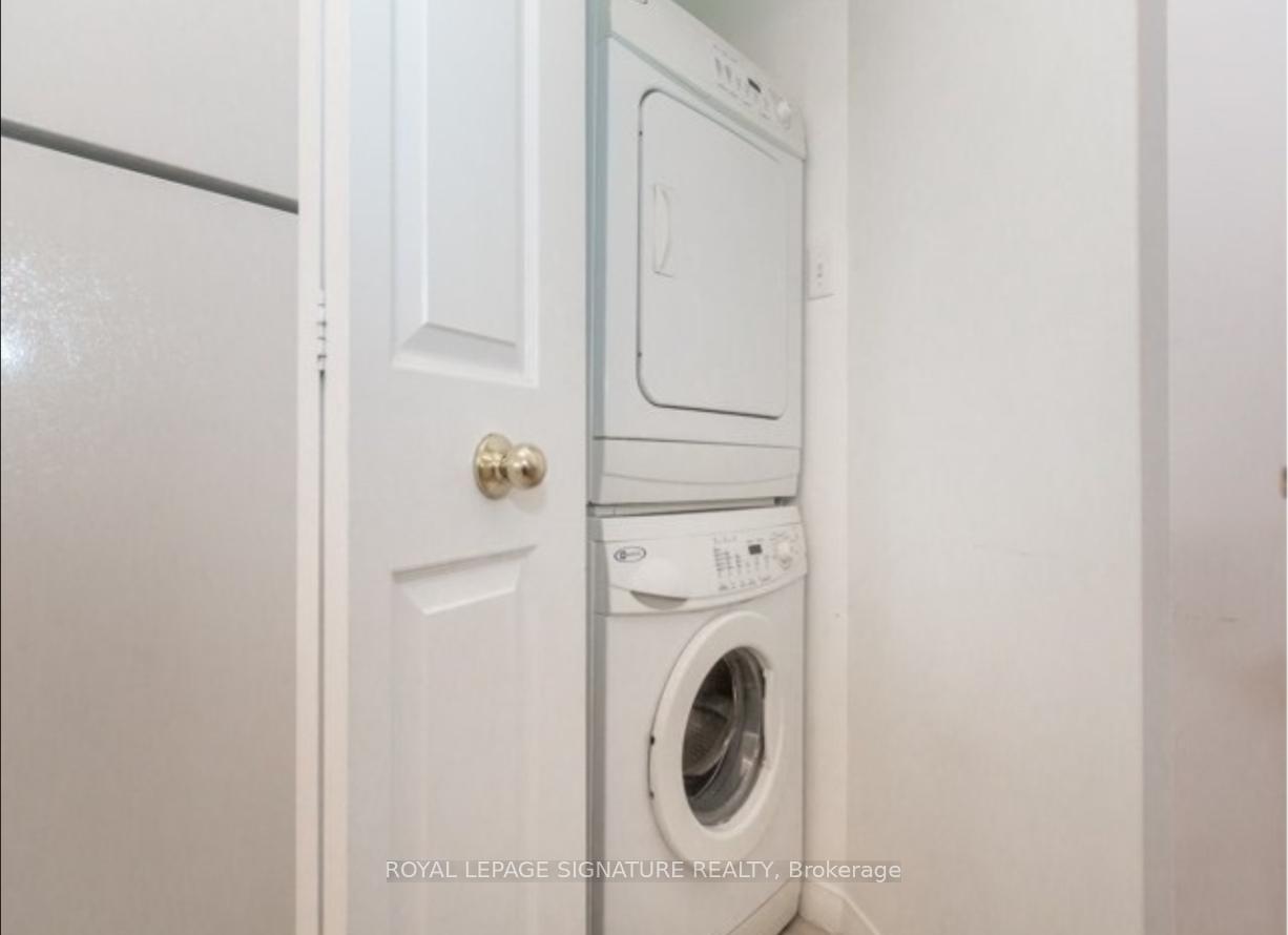 Photo 4 of Unit 914, 801 King Street W, Toronto, Niagara — HOMEH