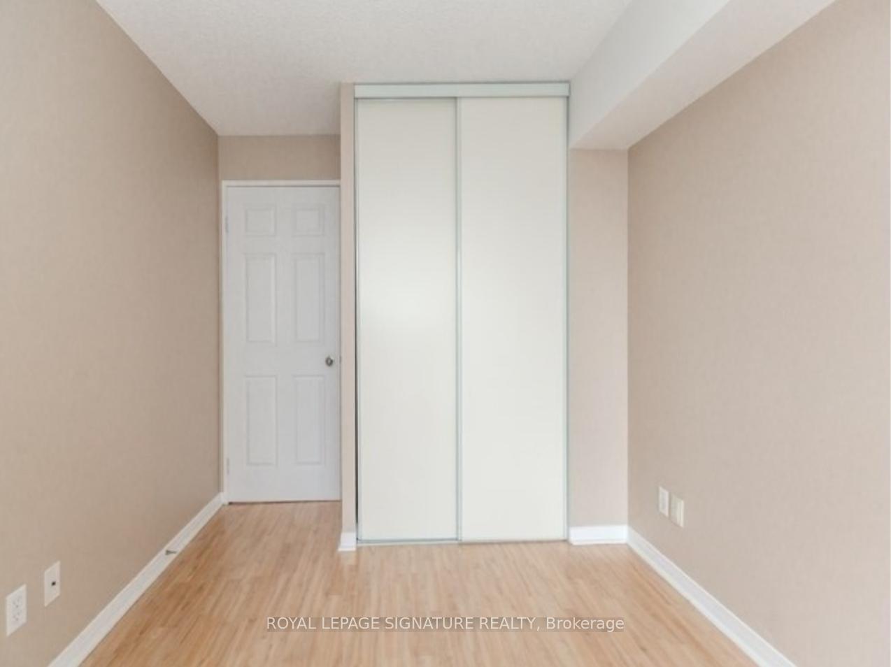 Photo 15 of Unit 914, 801 King Street W, Toronto, Niagara — HOMEH