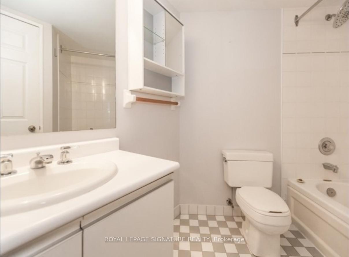 Photo 10 of Unit 914, 801 King Street W, Toronto, Niagara — HOMEH