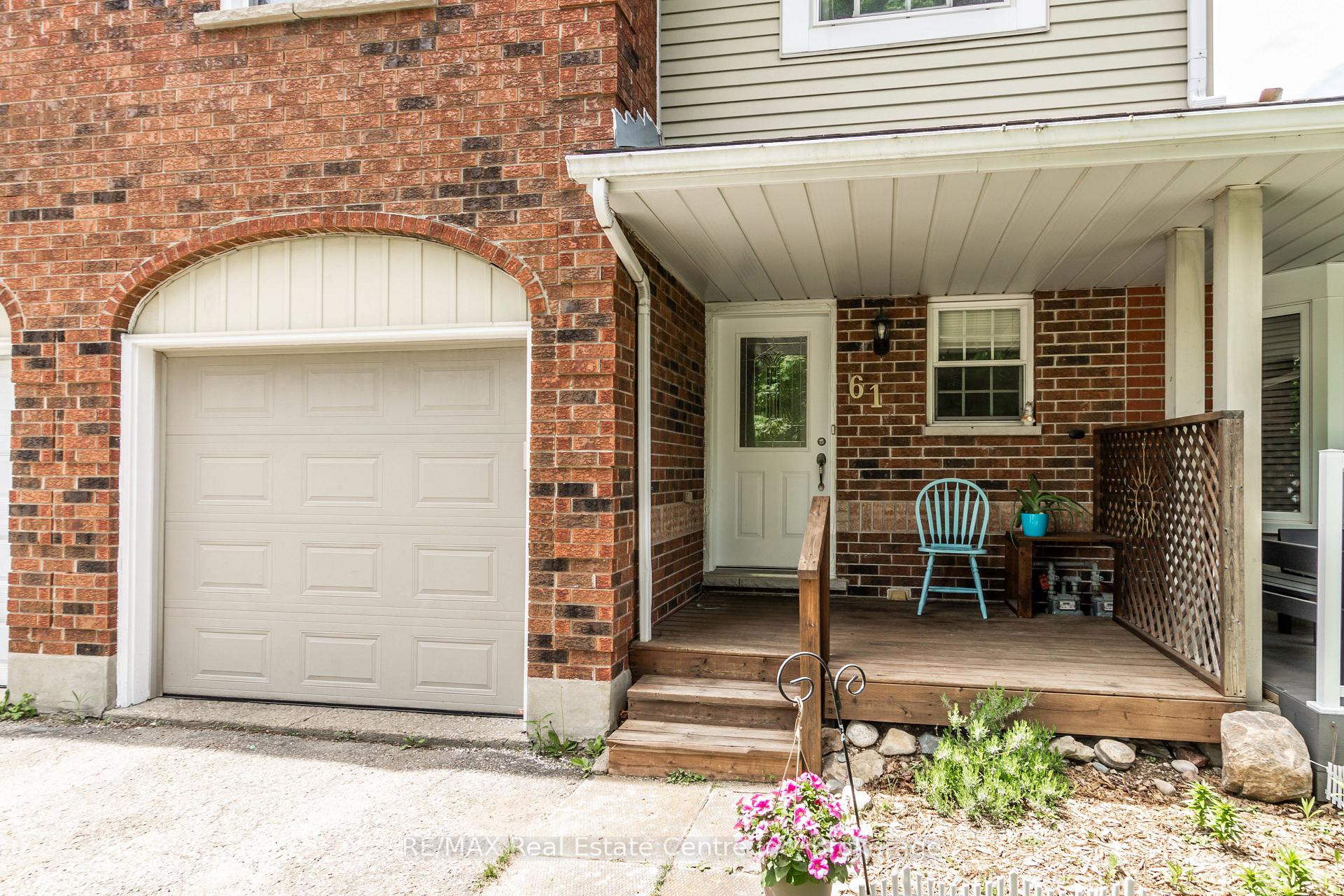 Photo 3 of 61 Grandridge Crescent, Guelph, Willow West/Sugarbush/West Acres — HOMEH