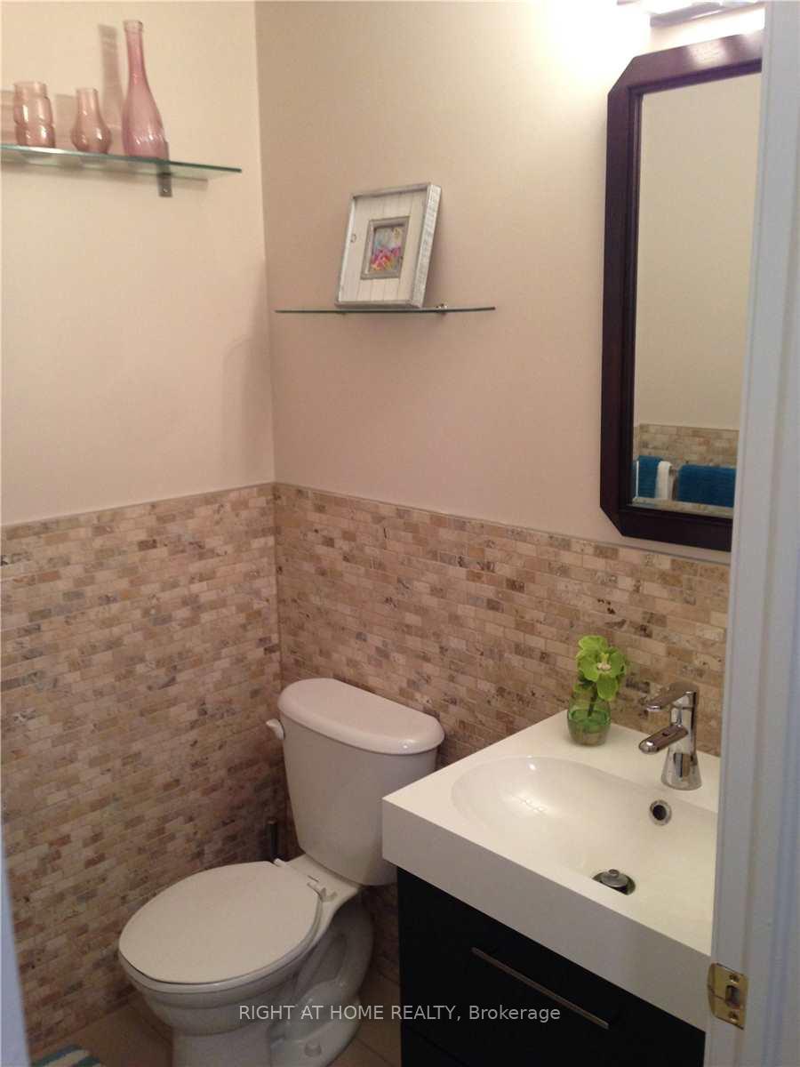 Photo 4 of Unit 78, 1250 St Martins Drive, Pickering, Bay Ridges — HOMEH