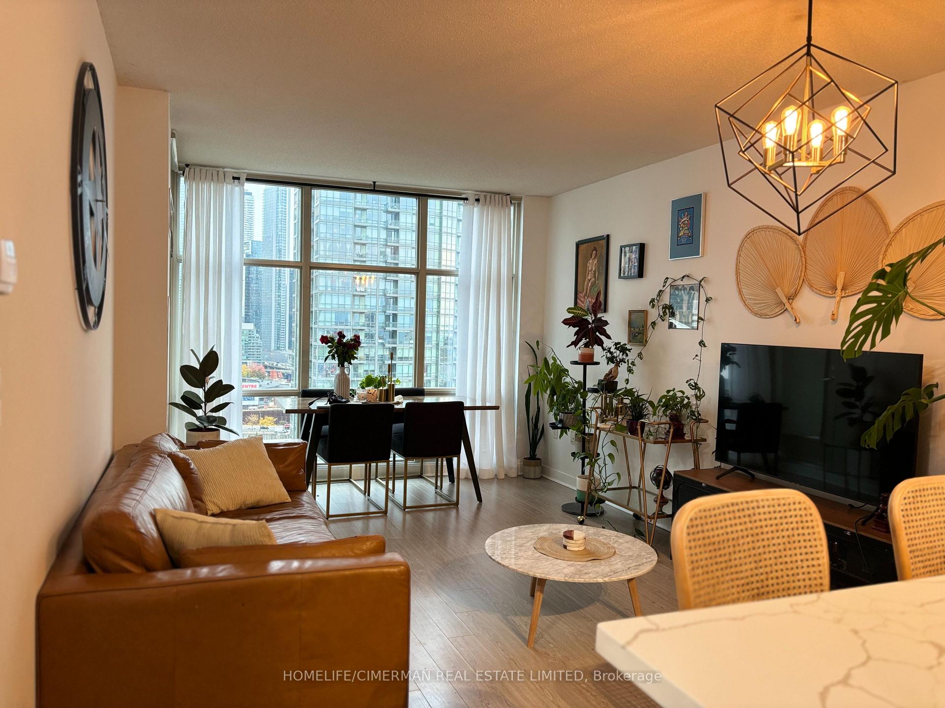 Front of Unit 2207, 35 Mariner Terrace