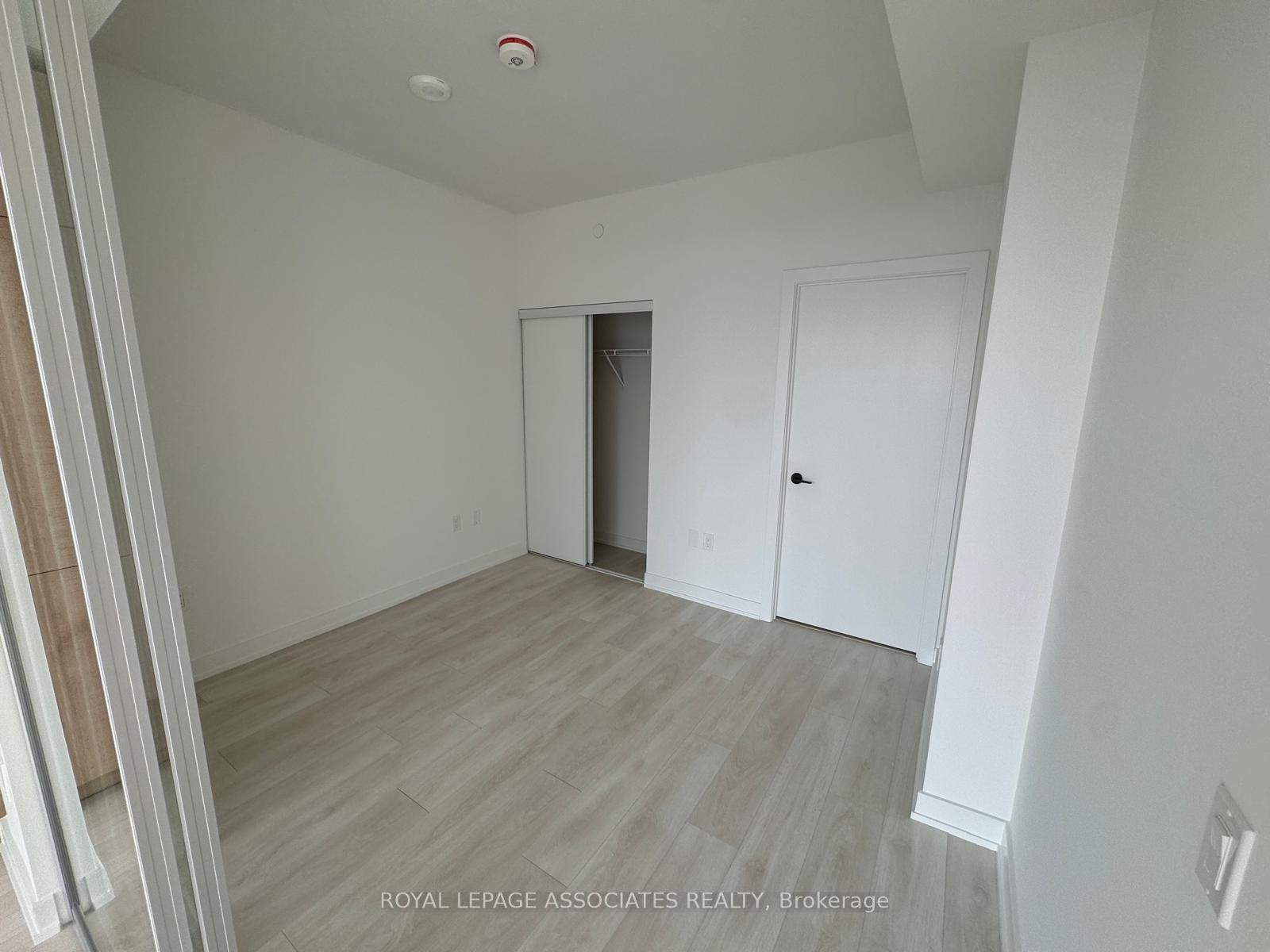 Photo 1 of Unit 1311, 127 Broadway Avenue, Toronto, Mount Pleasant West — HOMEH